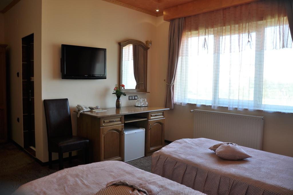 Pensiunea Milexim Cîmpia Turzii 部屋 写真