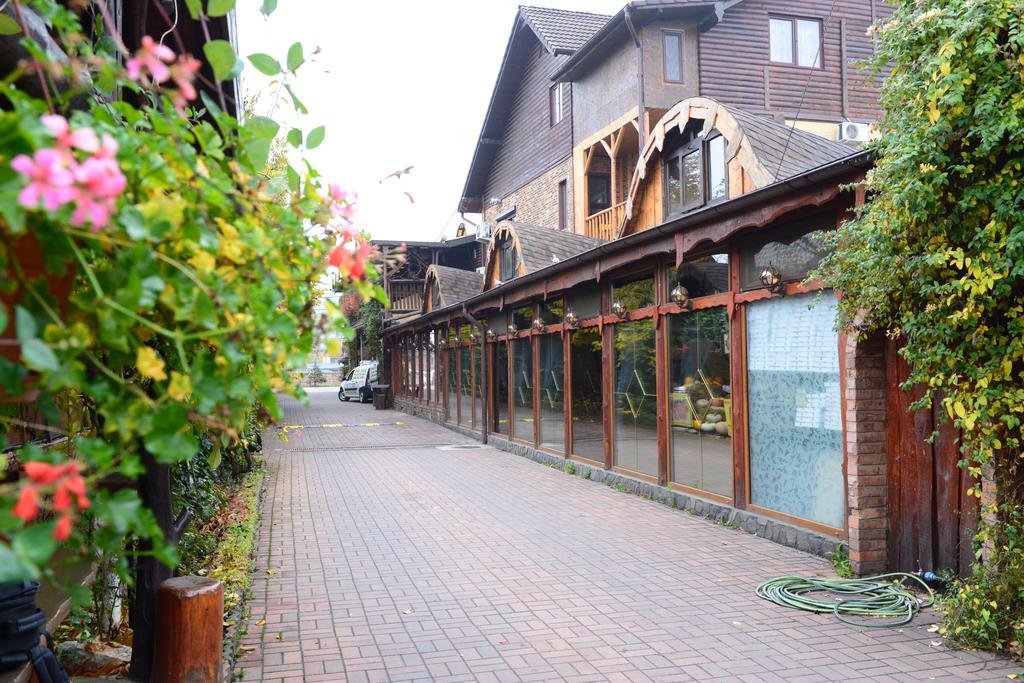 Pensiunea Milexim Cîmpia Turzii エクステリア 写真